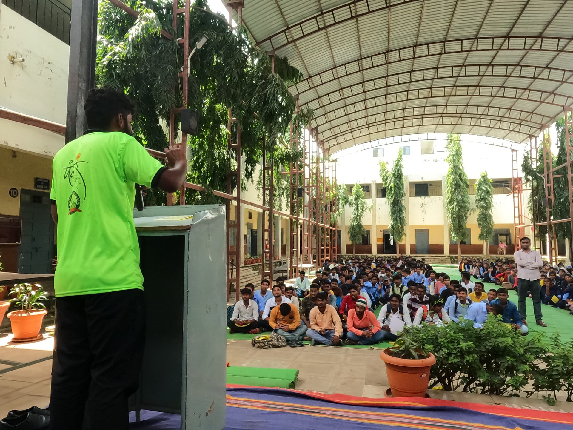Children at Sri Kariambha High School